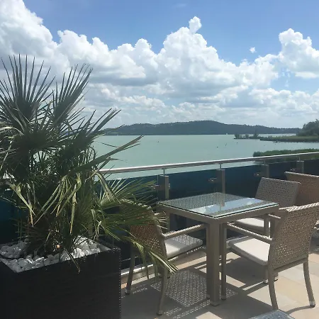 Fured & Conference 4*