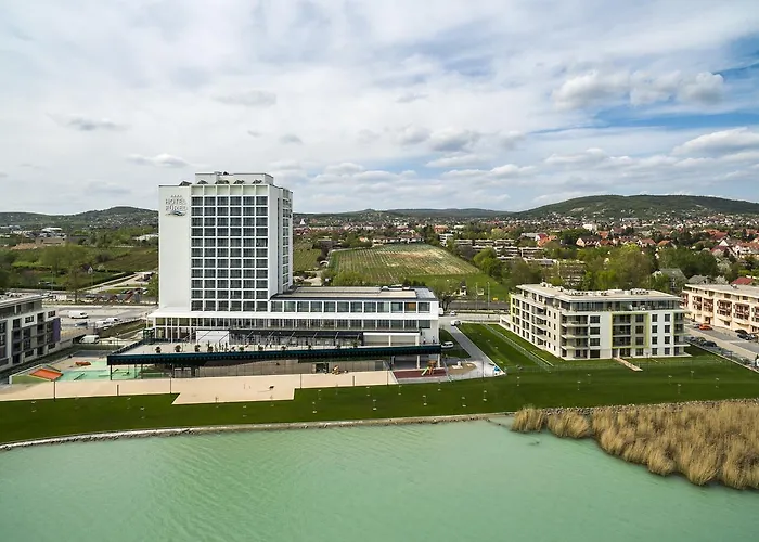 Fured & Conference Hotel