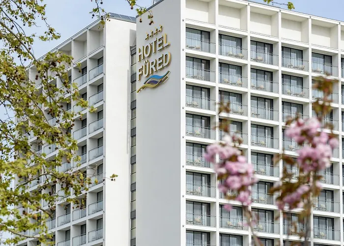 Hotel Fured & Conference