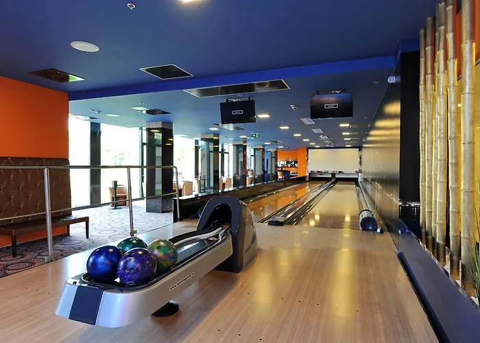 Hotel Fured & Conference